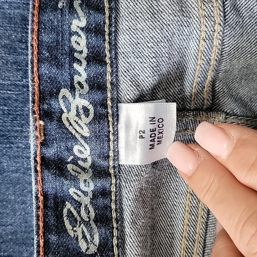 Eddie Bauer Original Loose Tapered Jeans Size 2P EUC - Picture 7 of 12